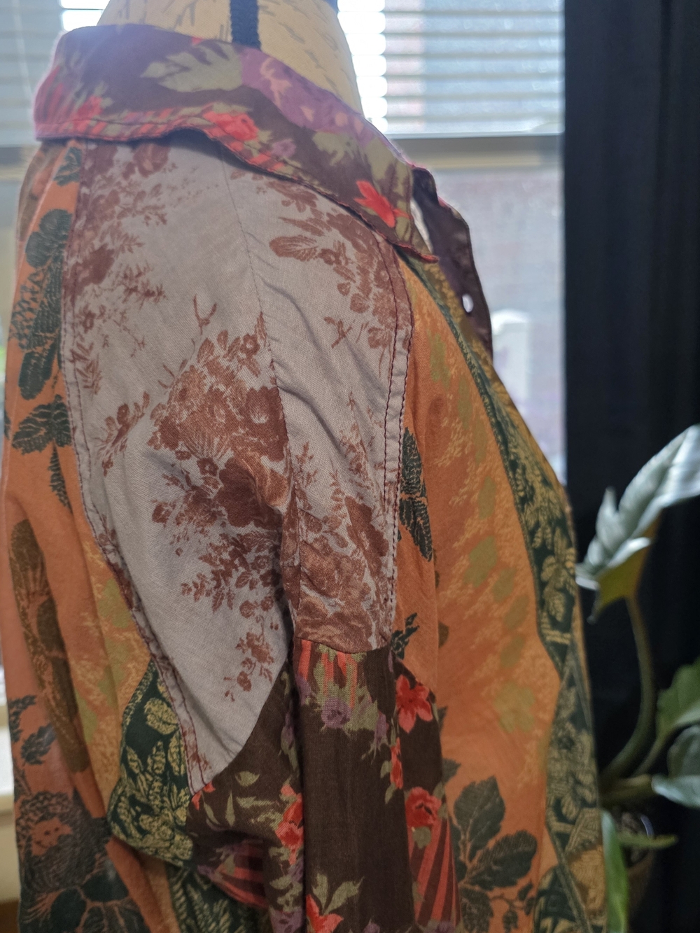 We The Free Oversized Flowy Lightweight Floral Patchwork Button-Up Shirt - Picture 5 of 12